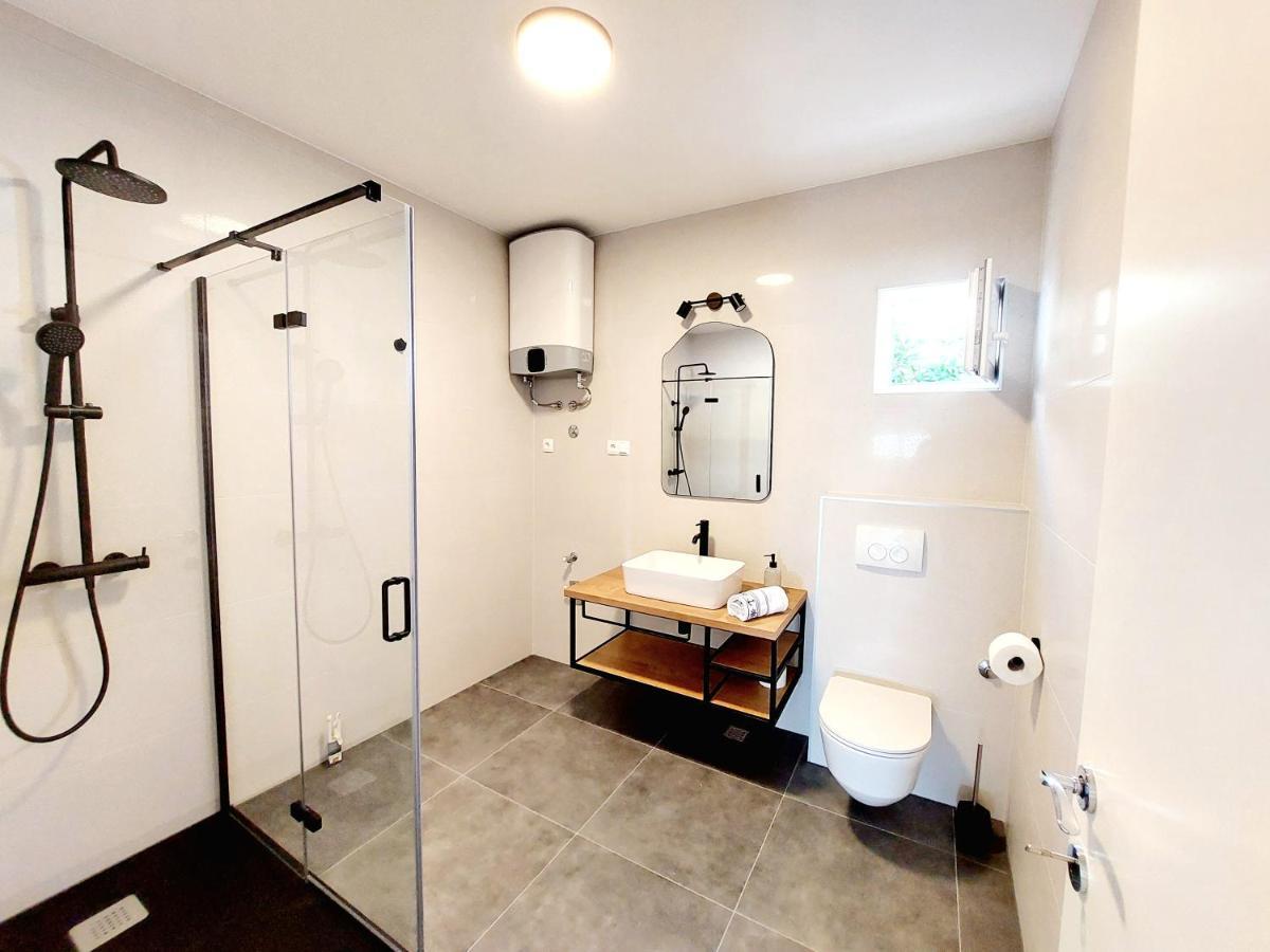 Luxury Sea View Apartment Есенице Экстерьер фото
