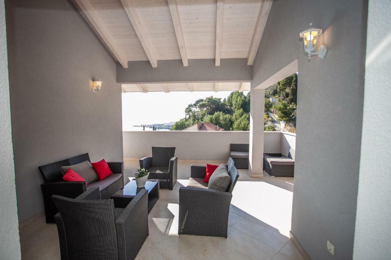 Luxury Sea View Apartment Есенице Экстерьер фото